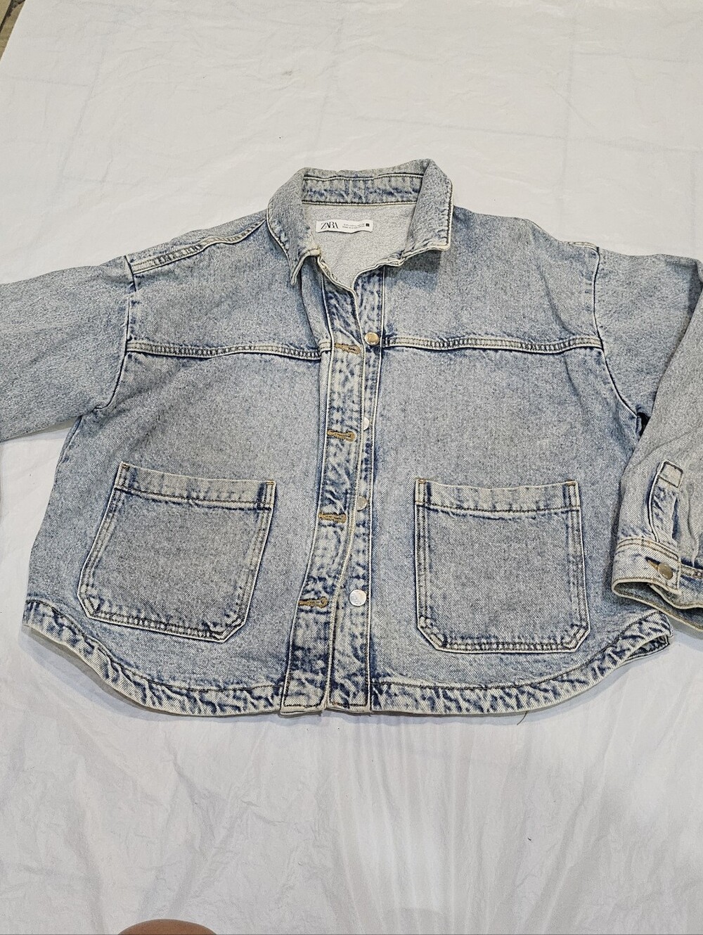 Zara Light Wash Denim Jacket - Women's Casual Oversized Jean Jacket. Sz L
